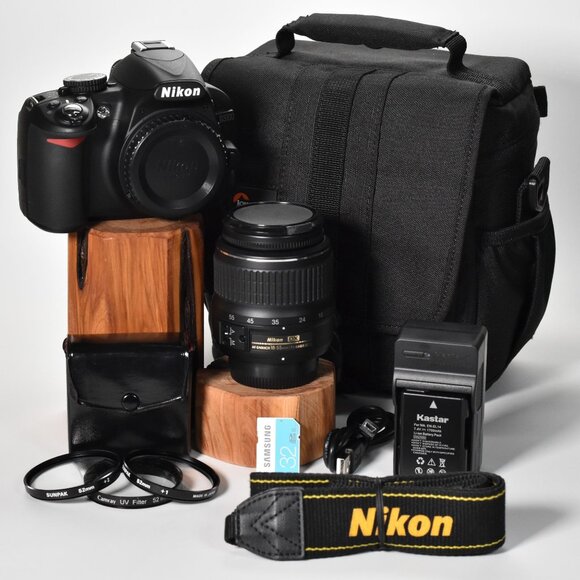 Nikon D3100 Digital SLR Camera 14.2MP 18-55mm Lens HD Video 935 Clicks 32GB SD - Picture 1 of 16